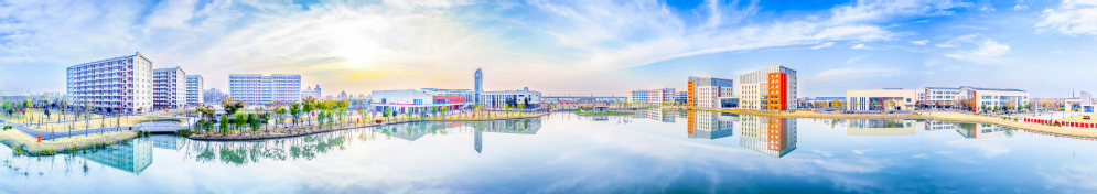 学校湖景