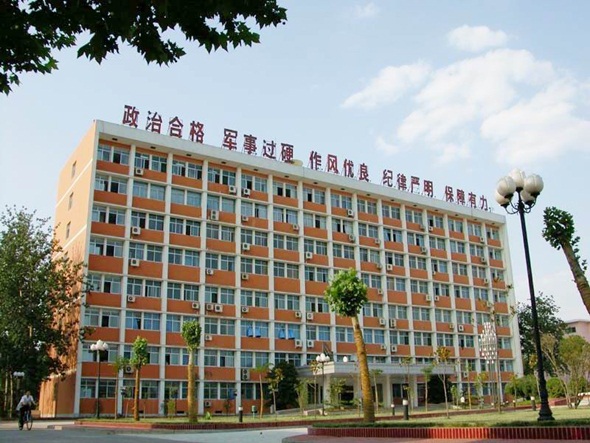 中国人民解放军信息工程大学实验楼